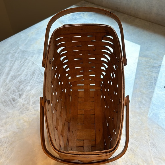 Longaberger Basket Signed Vegetable Fruit with Handles and Plastic Protector - Picture 3 of 6